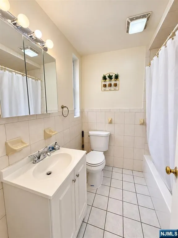 275 Delawanna Avenue 4 Clifton, NJ 07014