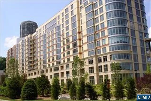8100 River 615 North Bergen, NJ 07047