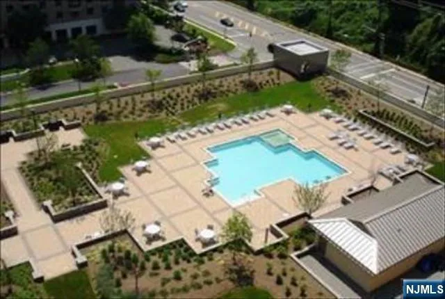 8100 River 615 North Bergen, NJ 07047