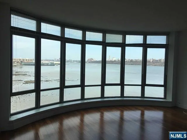 8100 River 615 North Bergen, NJ 07047