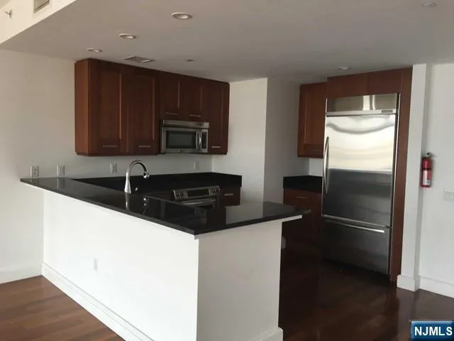 8100 River 615 North Bergen, NJ 07047