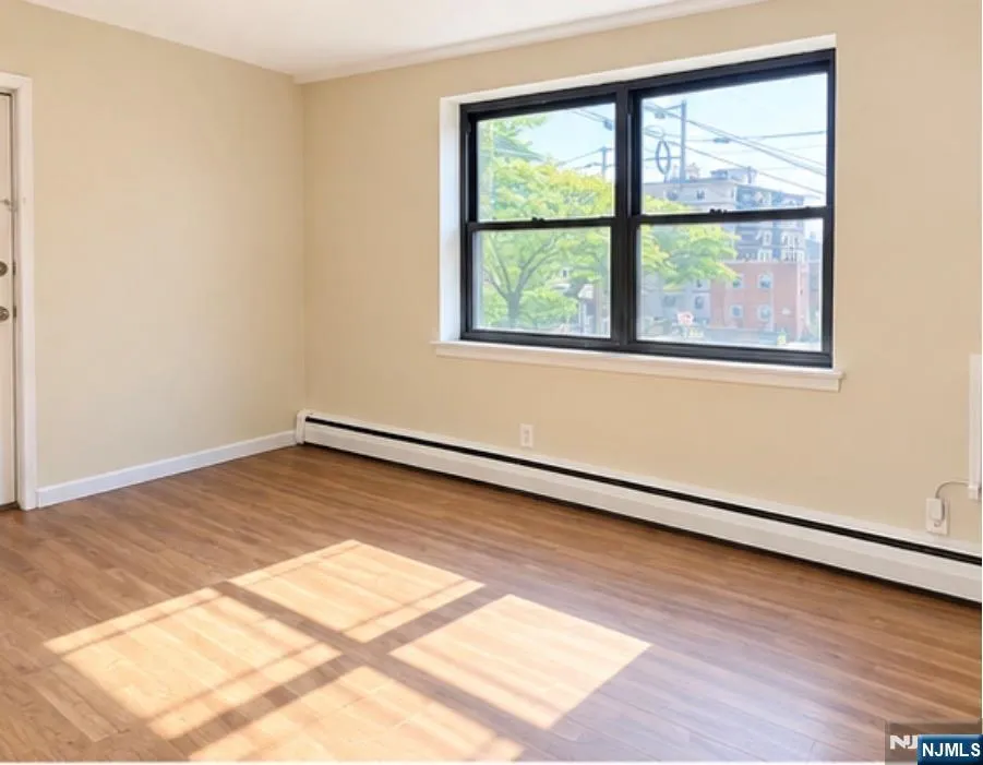 295 Essex Street 295C Hackensack, NJ 07601