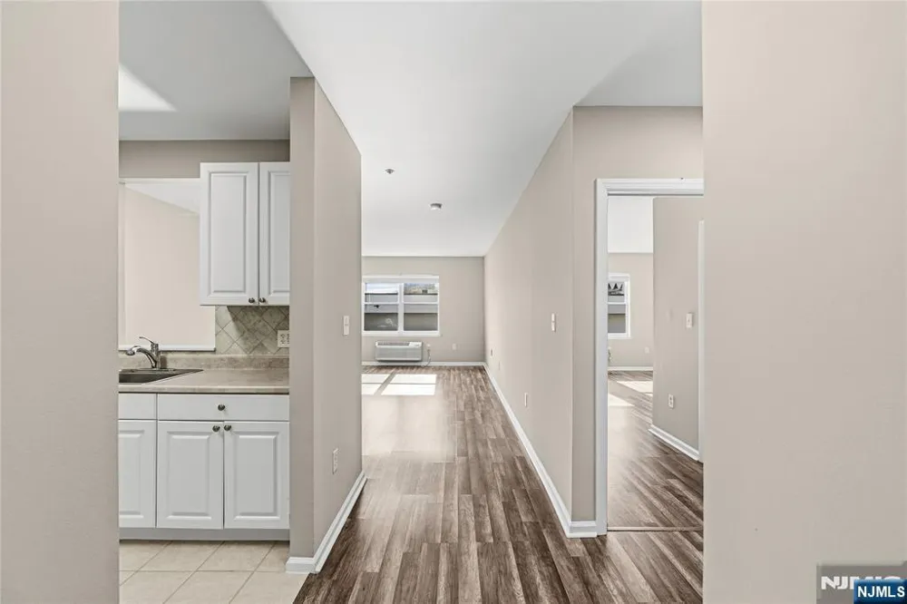 905 River Road 224 Edgewater, NJ 07020