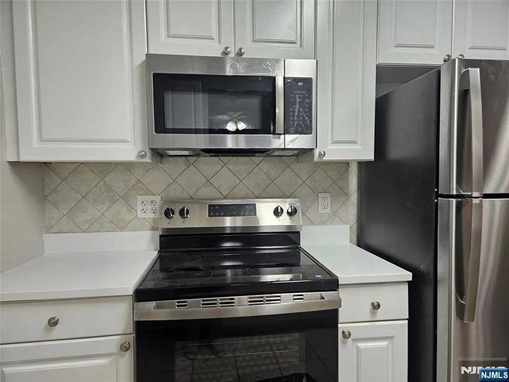 905 River Road 224 Edgewater, NJ 07020