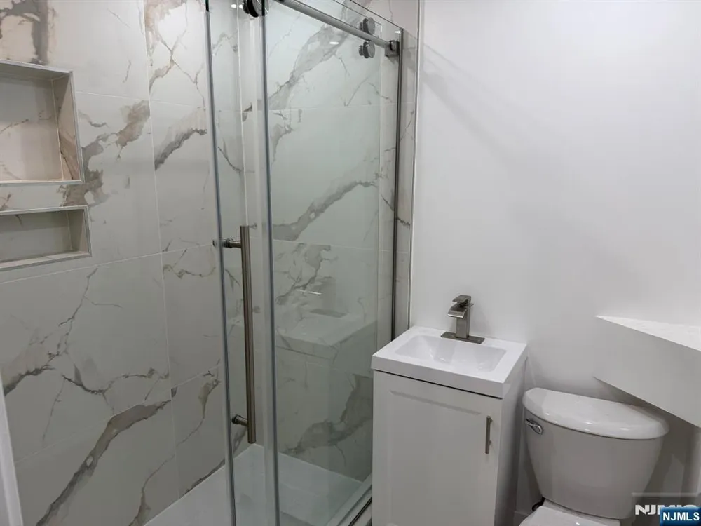 75 Clinton Place 1 Hackensack, NJ 07601