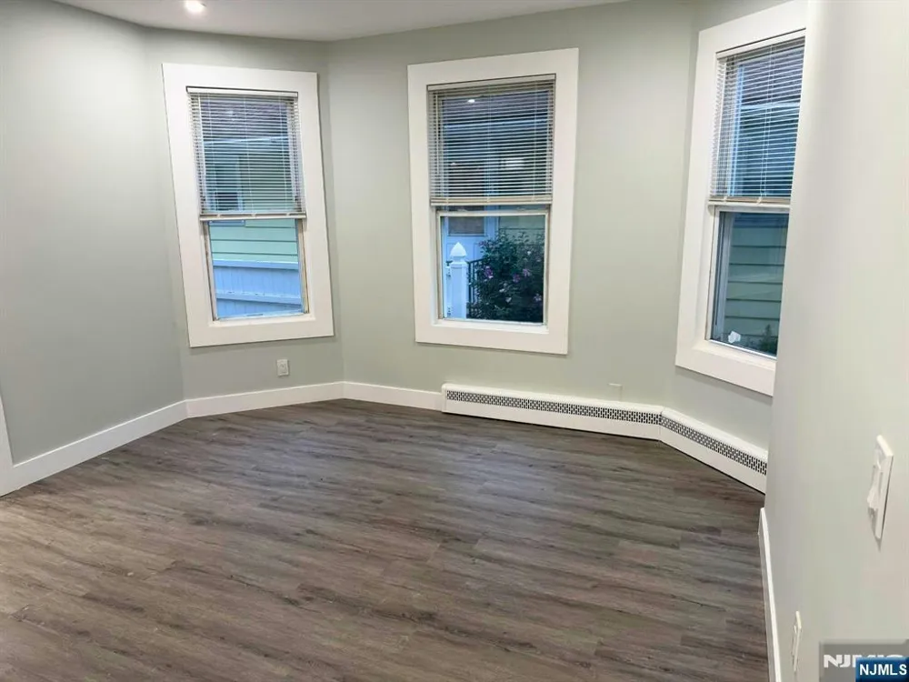 75 Clinton Place 1 Hackensack, NJ 07601
