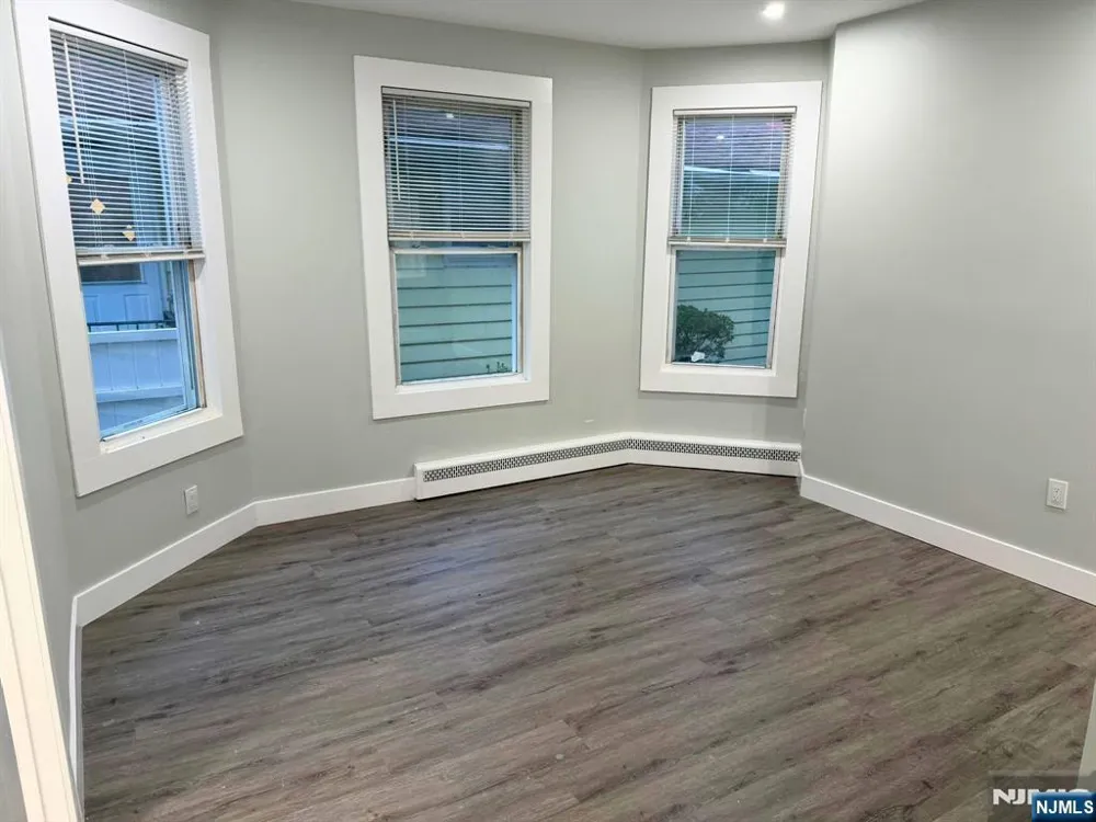 75 Clinton Place 1 Hackensack, NJ 07601