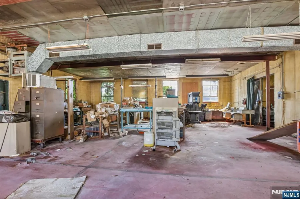 130 Bergen Boulevard Fairview, NJ 07022