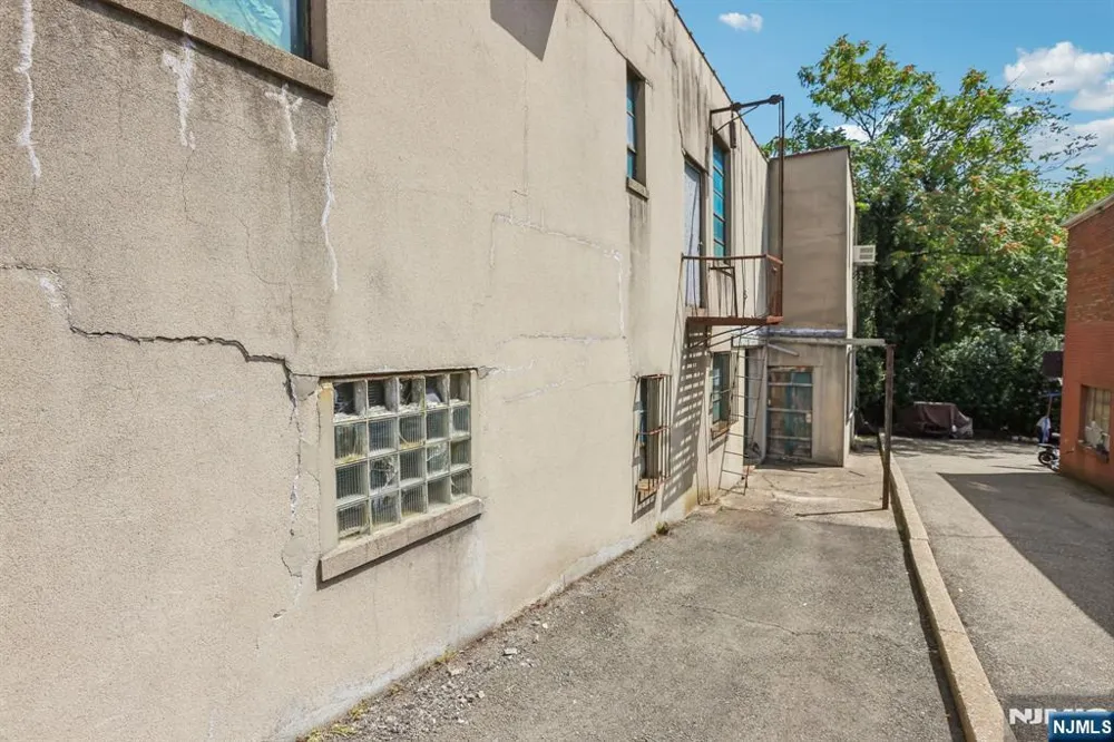 130 Bergen Boulevard Fairview, NJ 07022