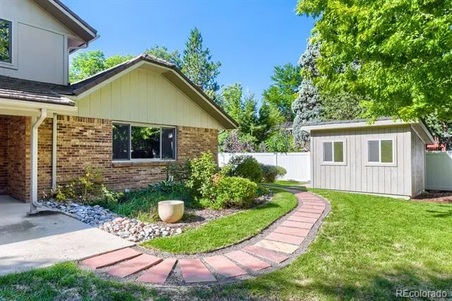 7181 W Morraine Drive Littleton, CO 80128