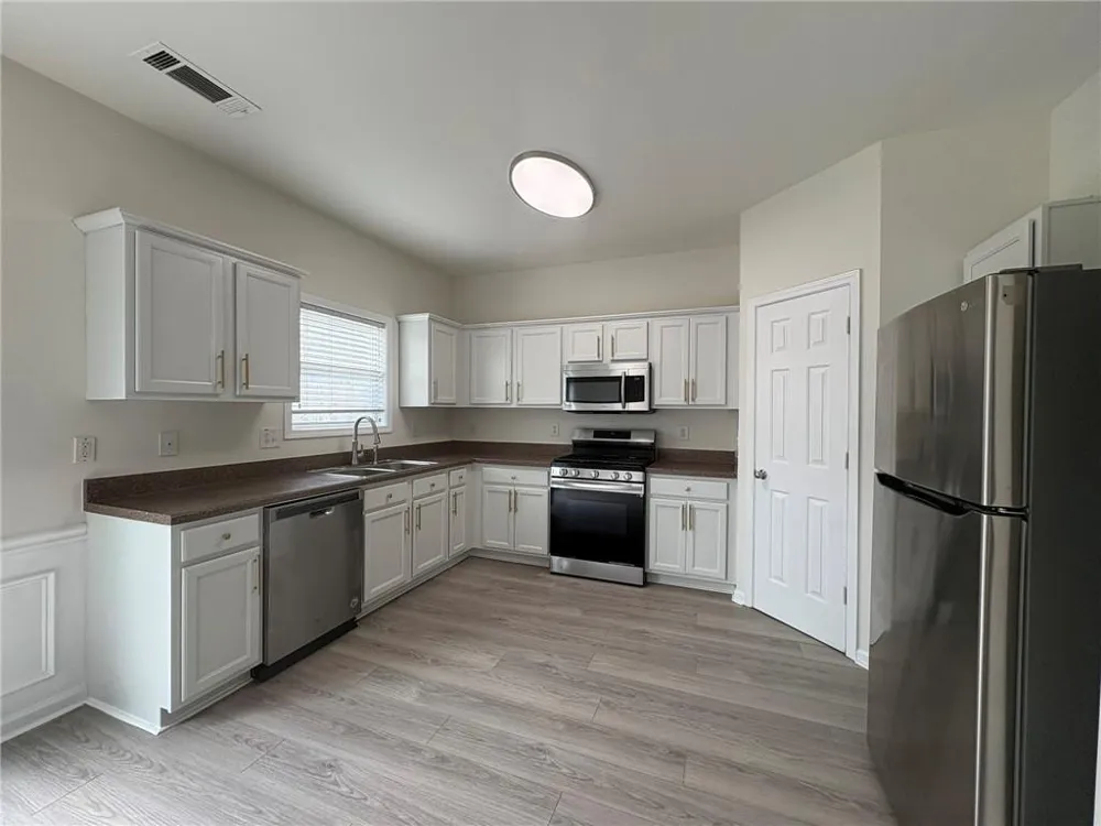2193 Executive Drive Duluth, GA 30096