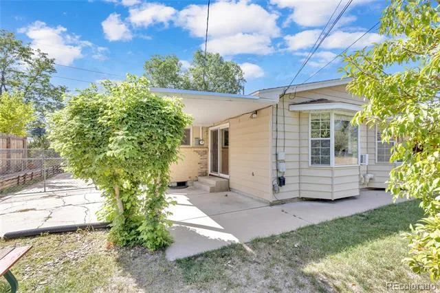 772 S Simms Street Denver, CO 80228