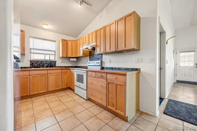 524 E Byers Avenue Hot Sulphur Springs, CO 80451