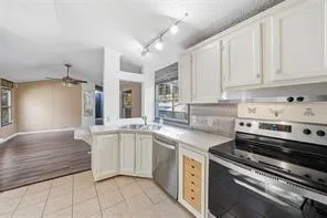 4273 CLARK CIRCLE SE Acworth, GA 30102