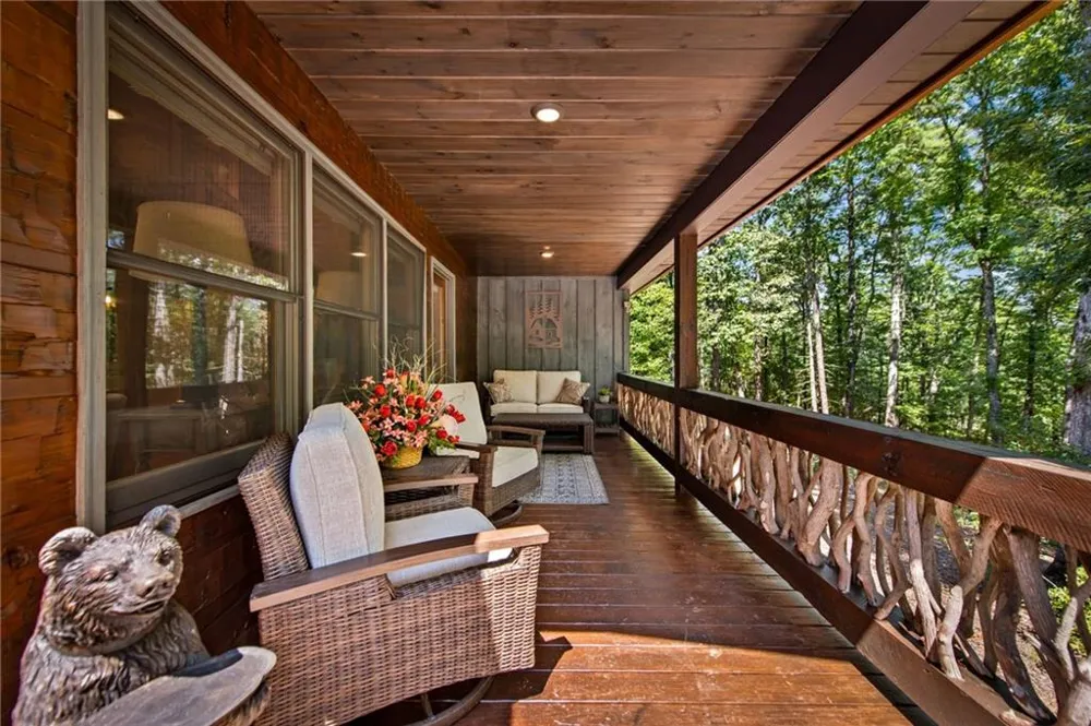 60 Oasis Drive Blue Ridge, GA 30513