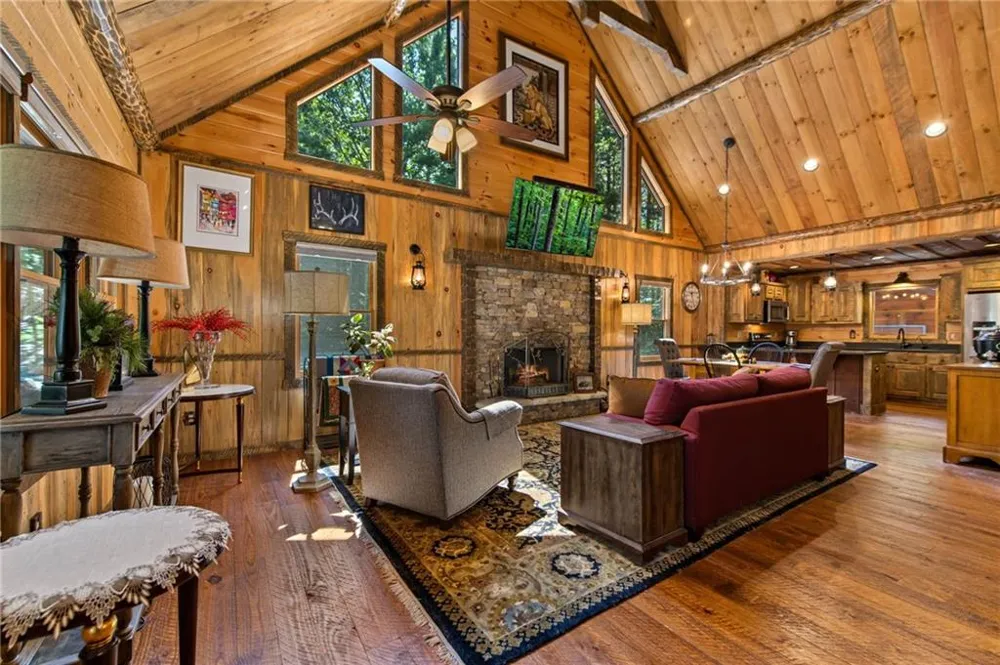60 Oasis Drive Blue Ridge, GA 30513