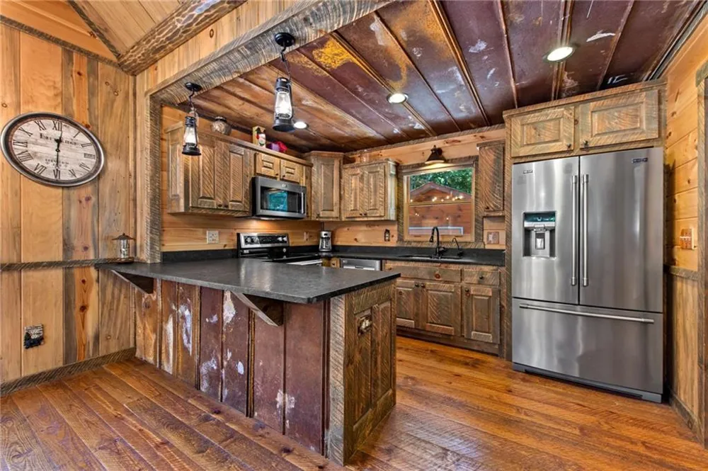 60 Oasis Drive Blue Ridge, GA 30513