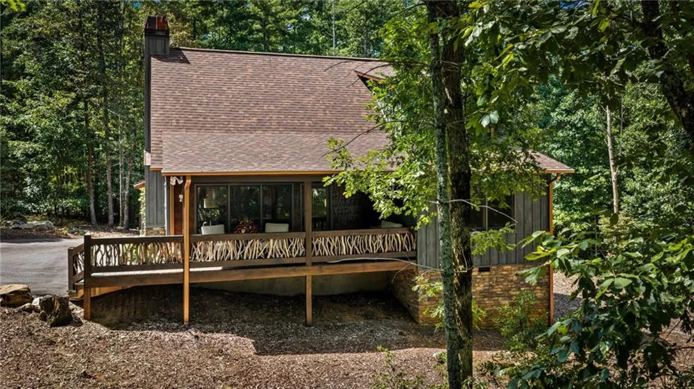 60 Oasis Drive Blue Ridge, GA 30513