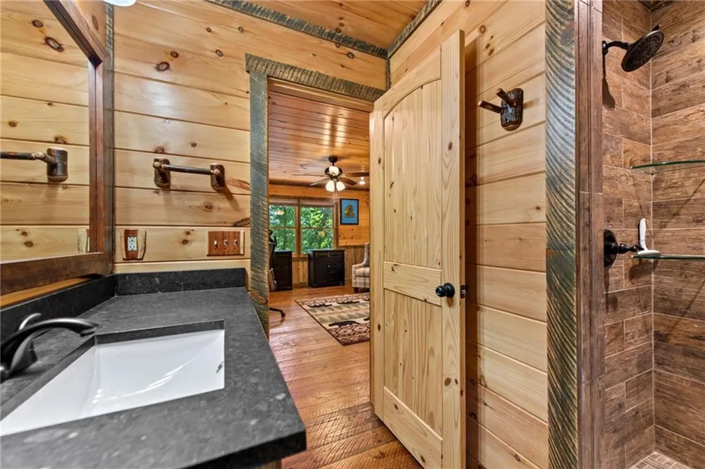 60 Oasis Drive Blue Ridge, GA 30513