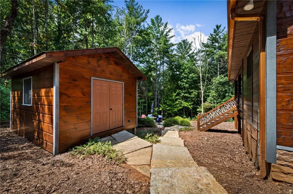 60 Oasis Drive Blue Ridge, GA 30513