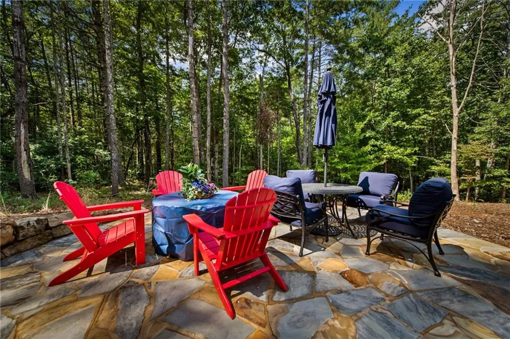 60 Oasis Drive Blue Ridge, GA 30513