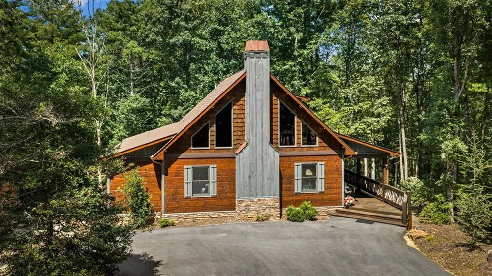 60 Oasis Drive Blue Ridge, GA 30513