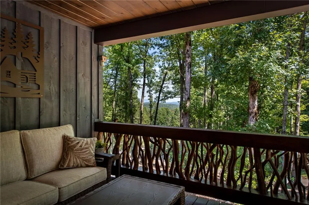 60 Oasis Drive Blue Ridge, GA 30513