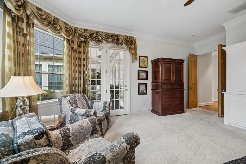 15 Golf Links Court Kingwood, TX 77339