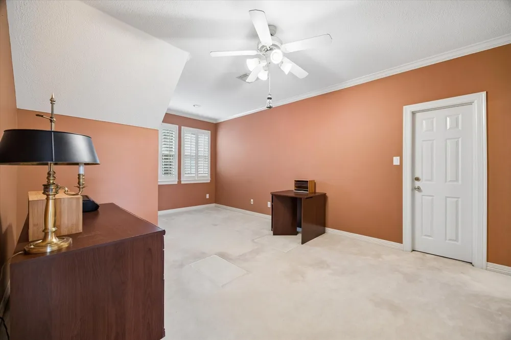 15 Golf Links Court Kingwood, TX 77339