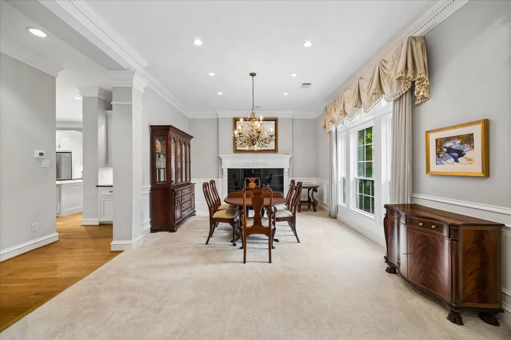 15 Golf Links Court Kingwood, TX 77339