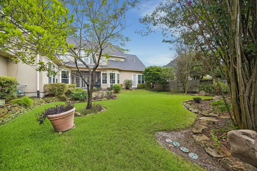 15 Golf Links Court Kingwood, TX 77339