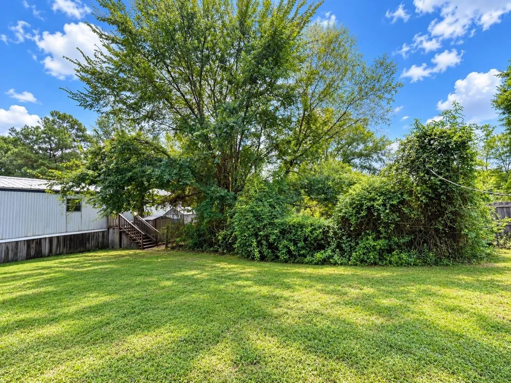 1343 County Road 2925 Colmesneil, TX 75938