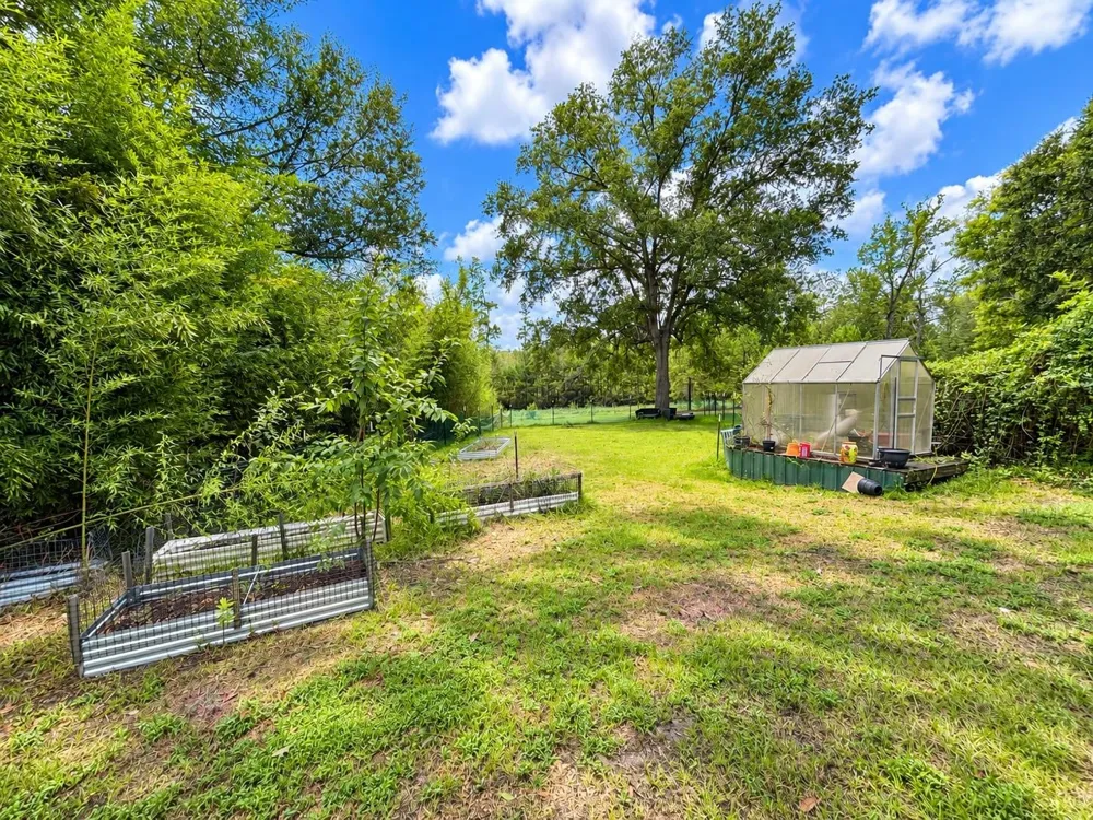 1343 County Road 2925 Colmesneil, TX 75938