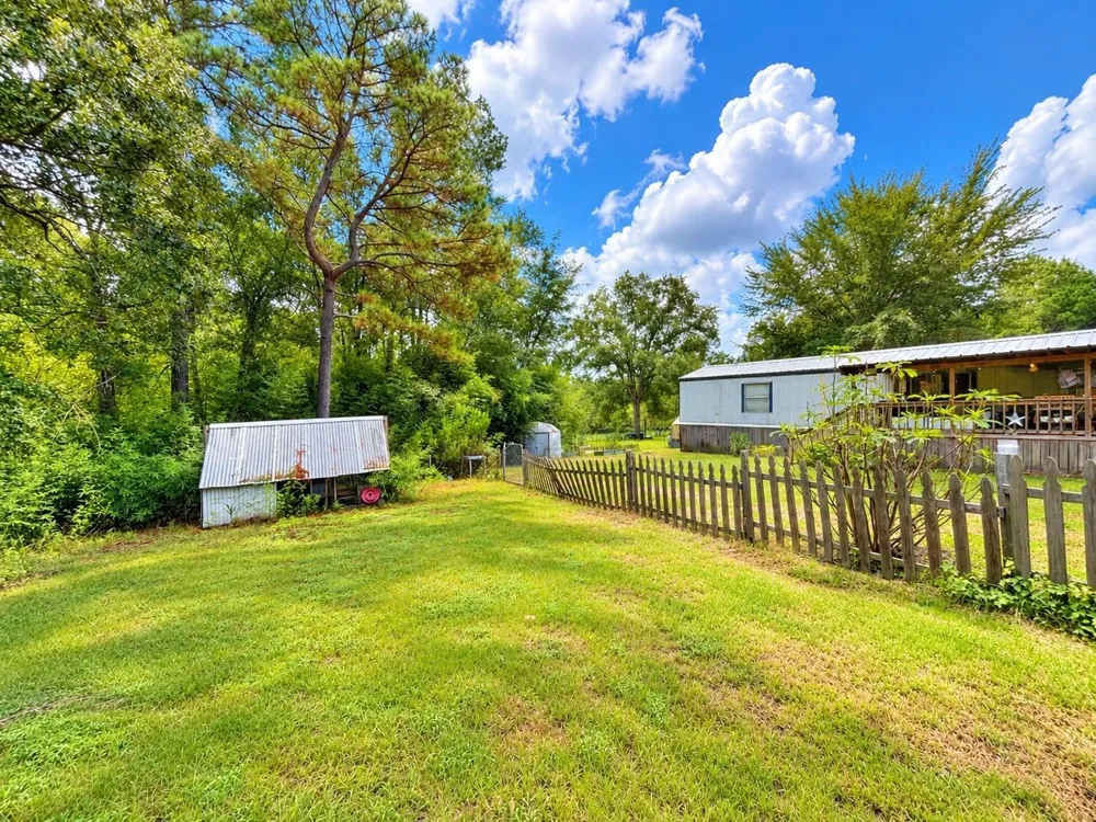 1343 County Road 2925 Colmesneil, TX 75938