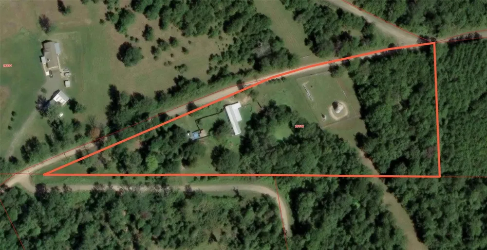 1343 County Road 2925 Colmesneil, TX 75938