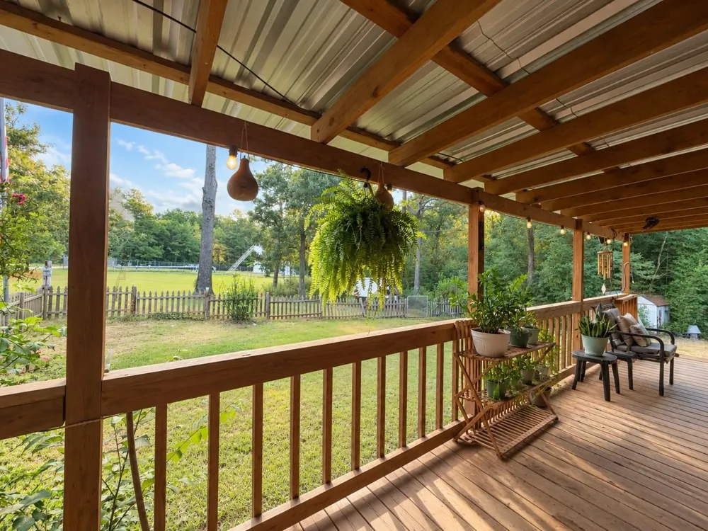 1343 County Road 2925 Colmesneil, TX 75938