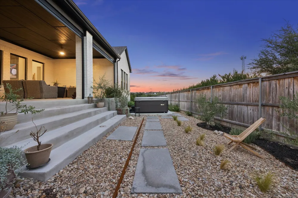 437 Trabuco Bend Liberty Hill, TX 78642