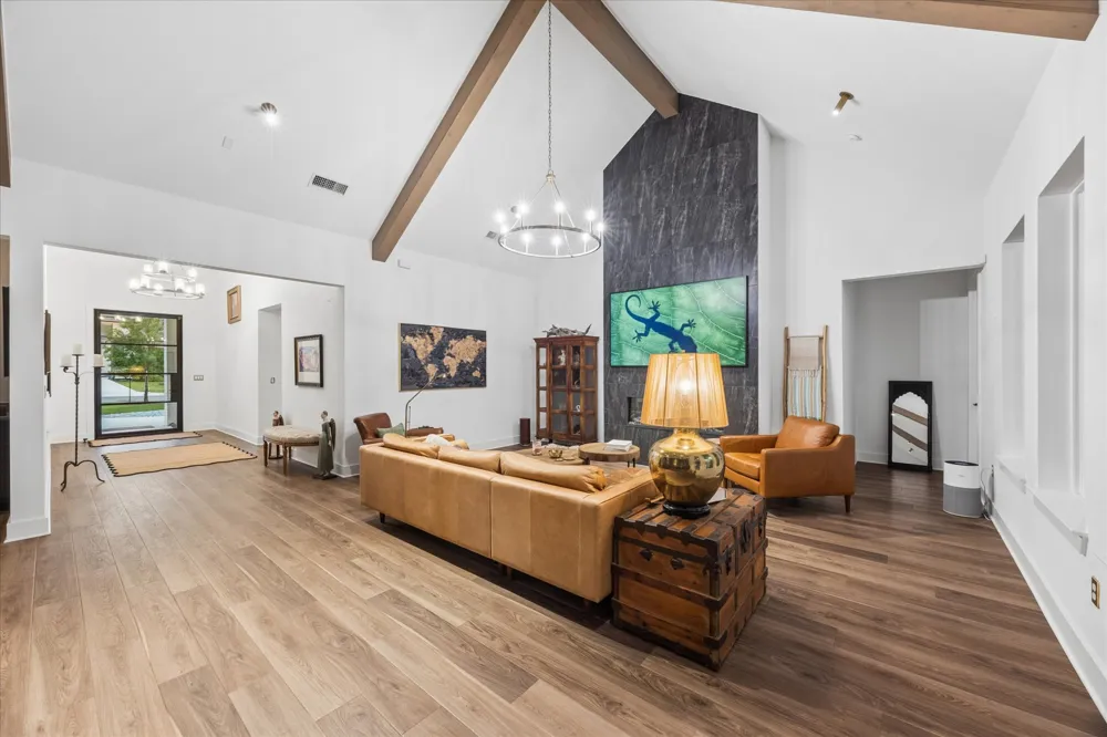 437 Trabuco Bend Liberty Hill, TX 78642