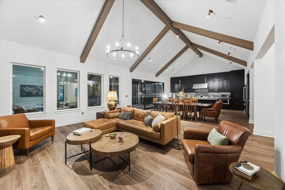 437 Trabuco Bend Liberty Hill, TX 78642