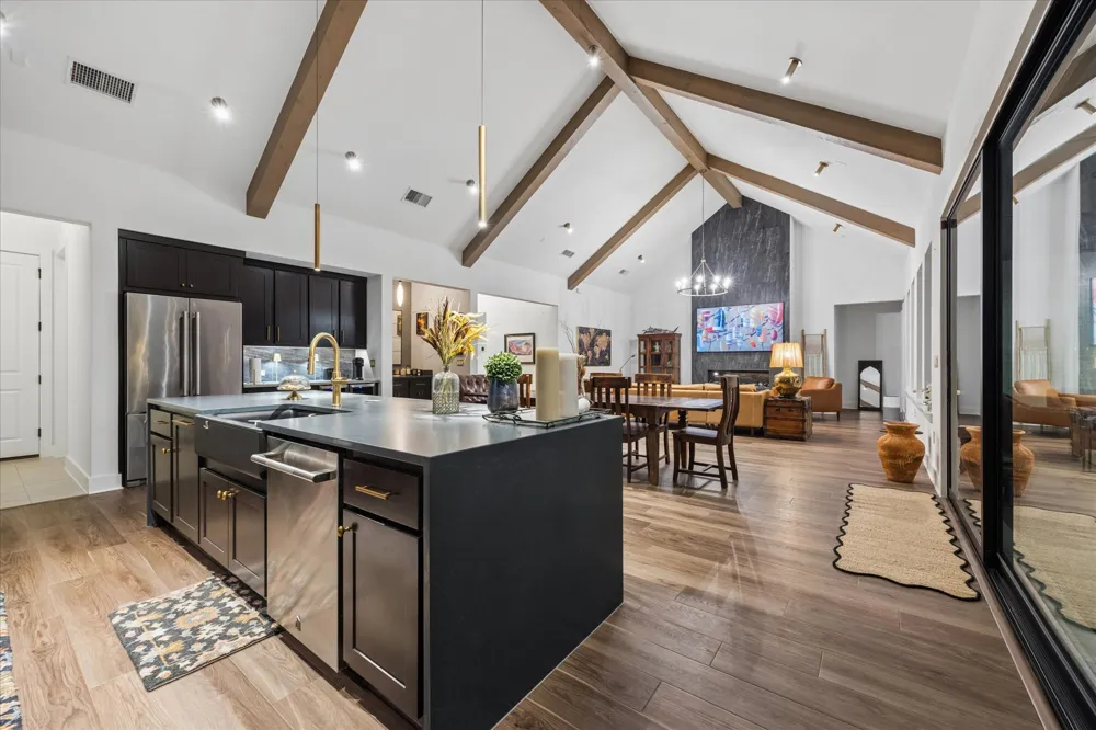 437 Trabuco Bend Liberty Hill, TX 78642