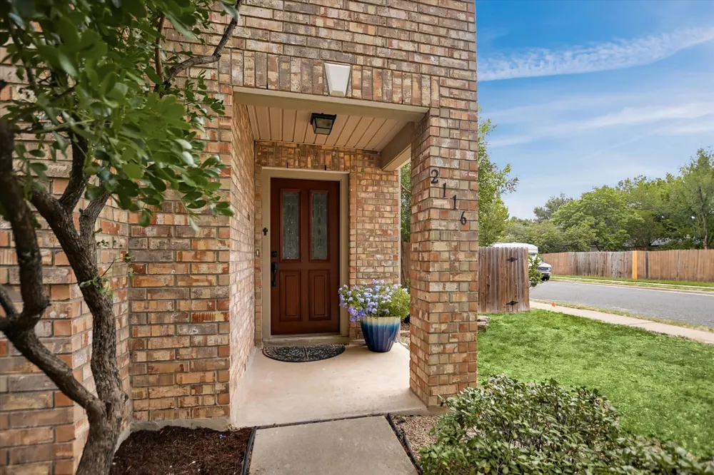 2116 Milan Drive Cedar Park, TX 78613