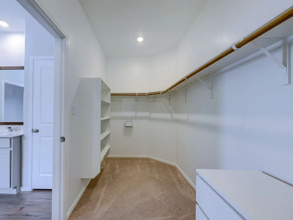 1716 FRONTENAC STREET Leander, TX 78641