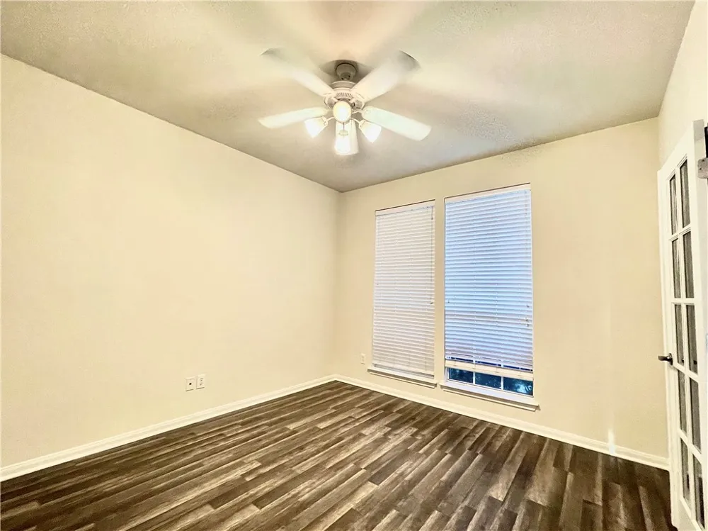 906 Mesquite Hollow Place Round Rock, TX 78665