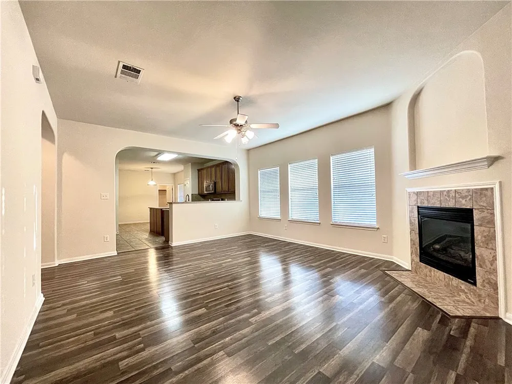 906 Mesquite Hollow Place Round Rock, TX 78665