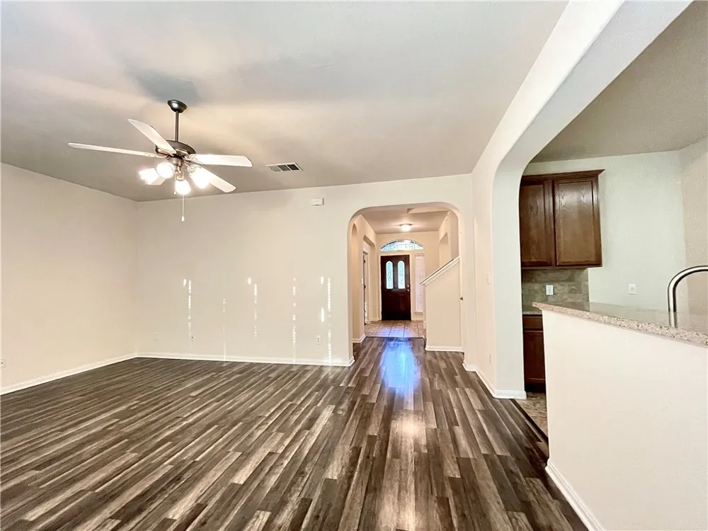 906 Mesquite Hollow Place Round Rock, TX 78665