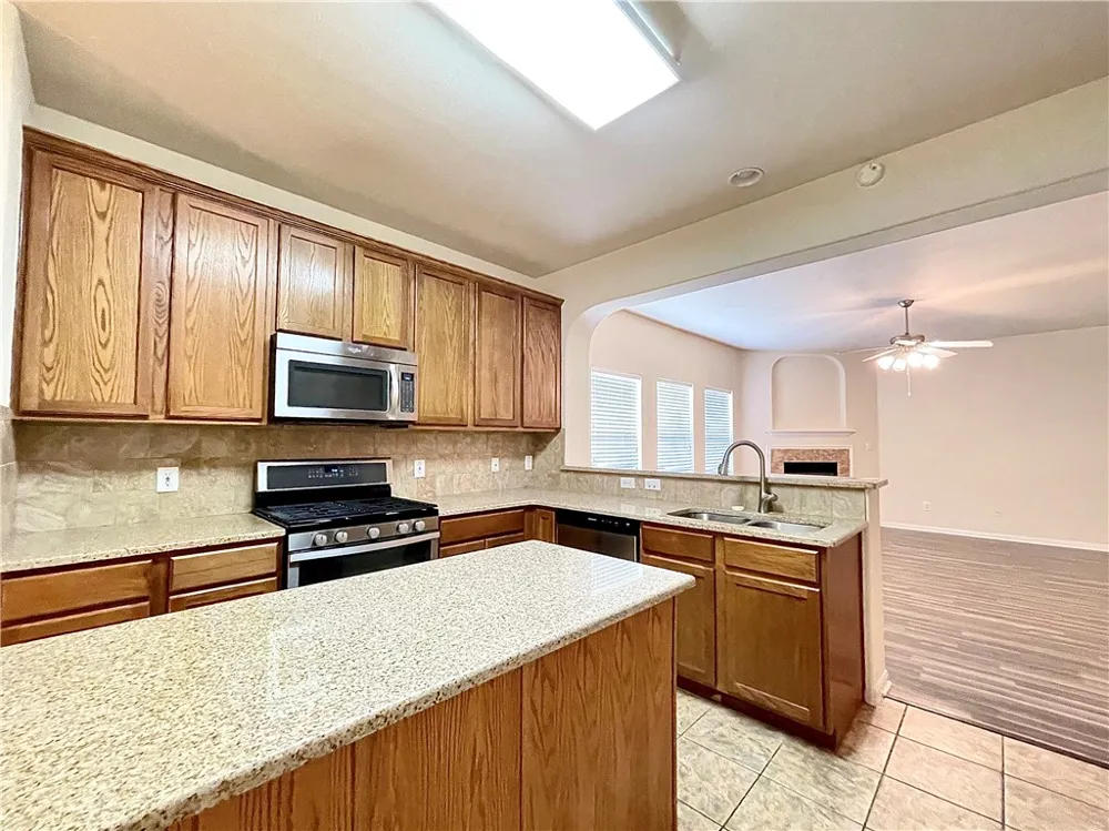 906 Mesquite Hollow Place Round Rock, TX 78665