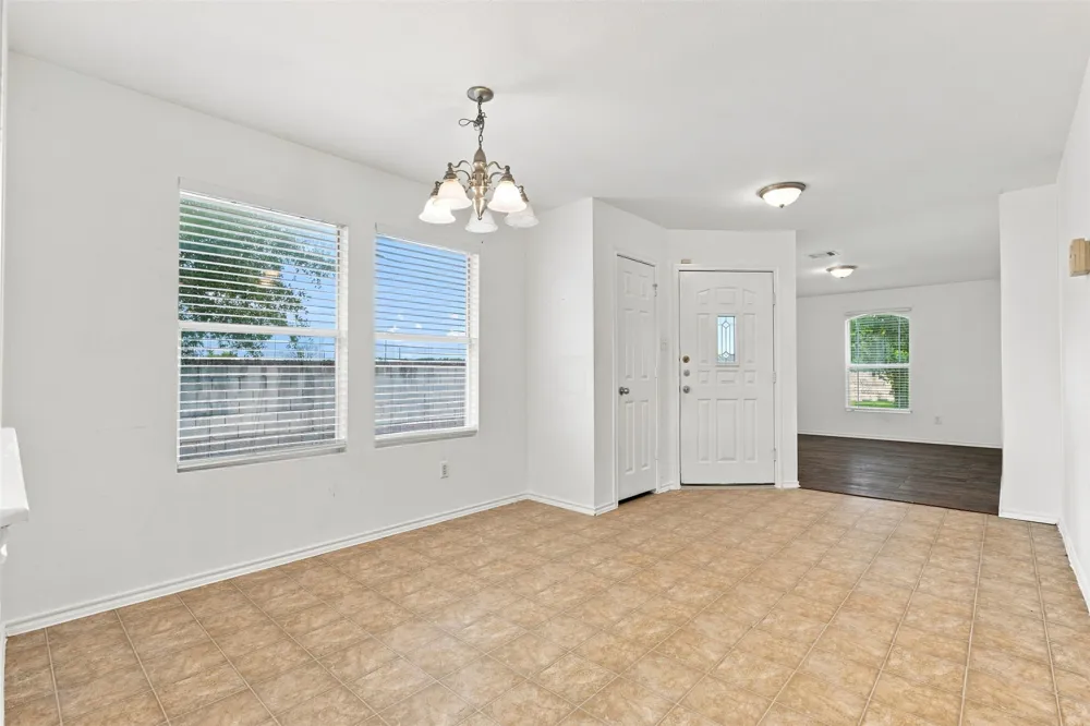 5708 Colinton Avenue Austin, TX 78754