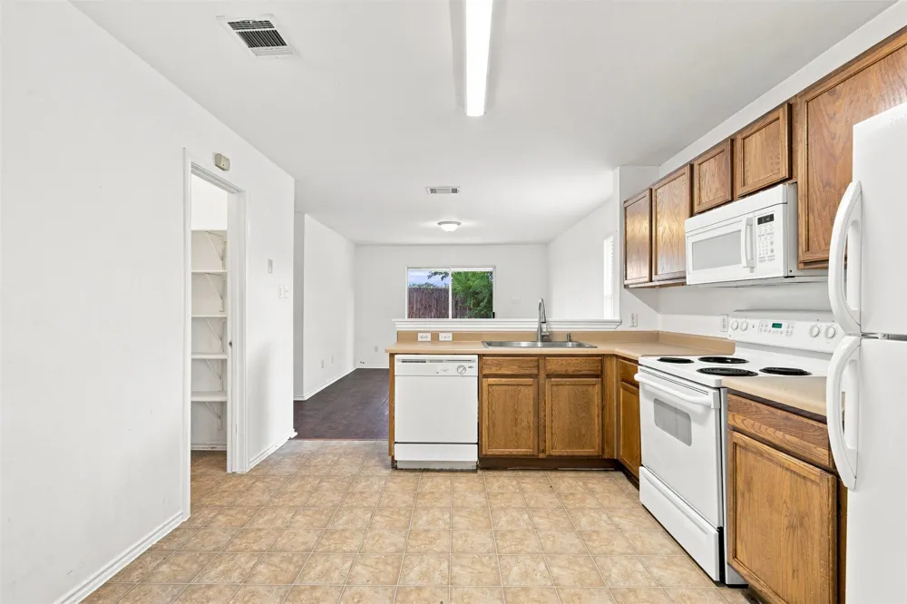 5708 Colinton Avenue Austin, TX 78754