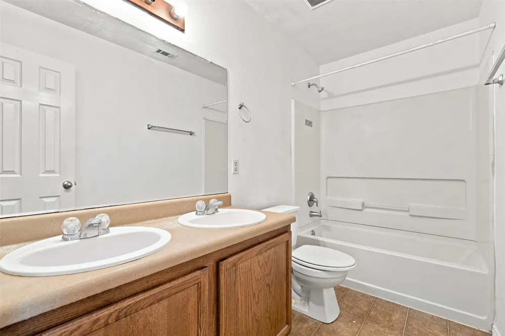 5708 Colinton Avenue Austin, TX 78754
