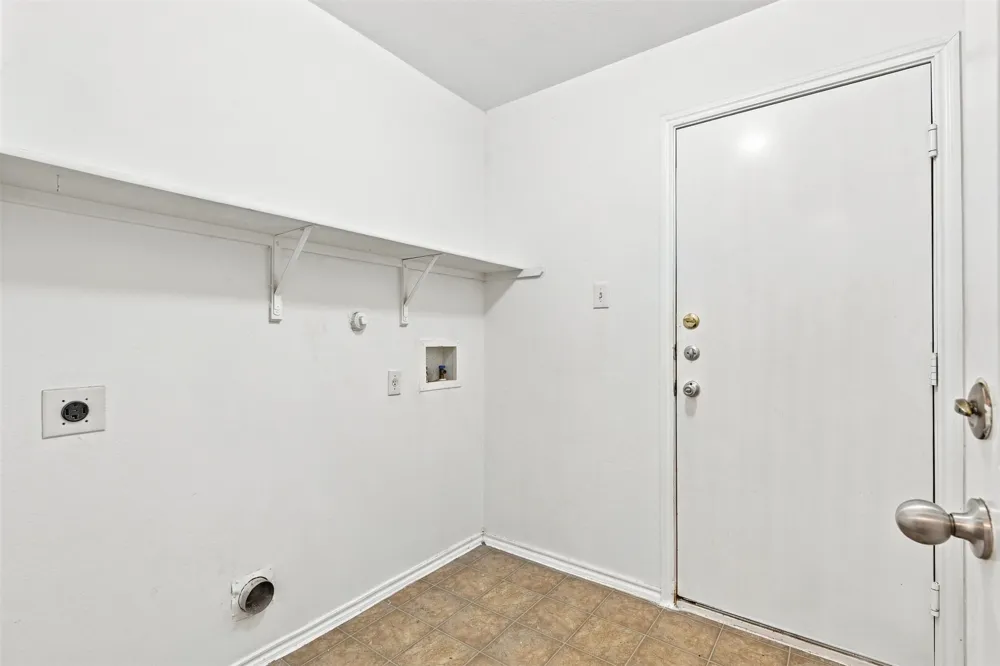 5708 Colinton Avenue Austin, TX 78754